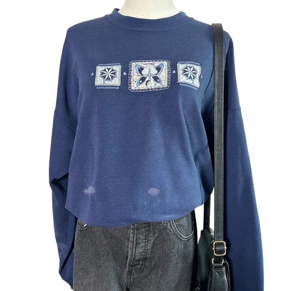 Vintage 90's Butterfly Floral Embroidered Crewneck Sweatshirt XL Distressed - Picture 1 of 6